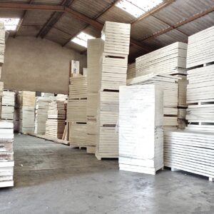 Plaques isolantes en mousse polyuréthane à fort coefficient d'isolation thermique